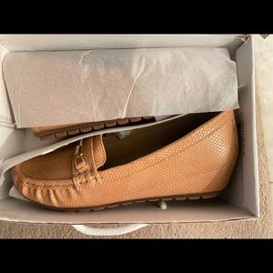 New wedges size 7 runs small